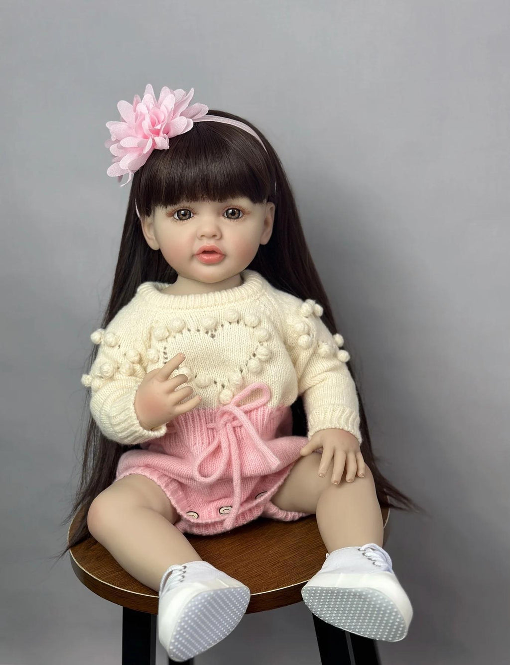 Lifelike Reborn Baby Girl Doll, Full-Body Soft Vinyl Realistic Newborn Doll, 22" (55cm) with Lifelike Weight (1.45kg), Beige/Pink Light Beige, Wig & Clothes, Pretend Play Toy for Birthday/Christmas Gift