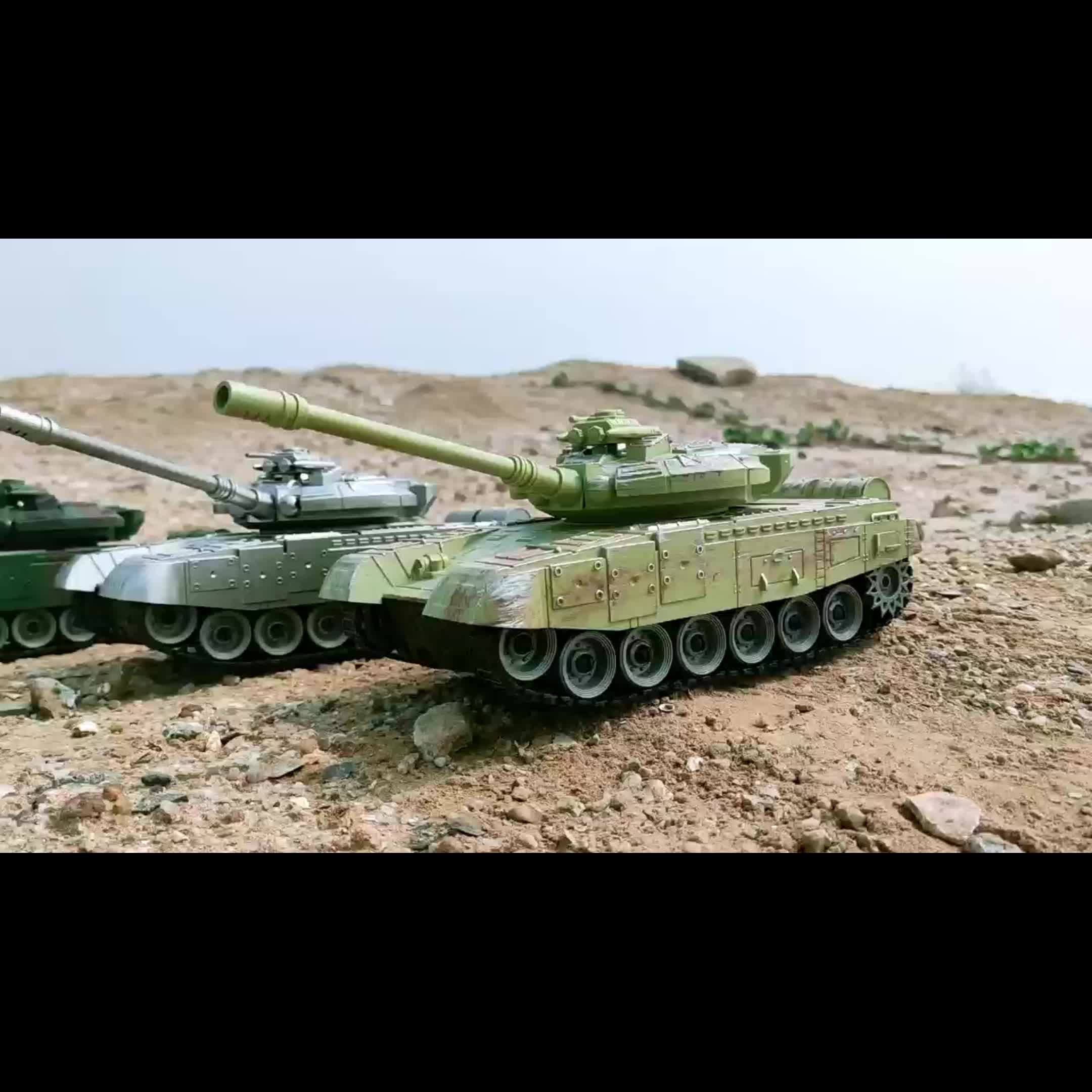 All-terrain RC Tank Vehicle, 2.4GHz Remote Control Model, With Strong Climbing Ability, All-terrain Off-road Armored Vehicle, Military Simulation War Vehicle, Cool Toy, It Is The Best Birthday Gift For Boys Over 6 Years Old