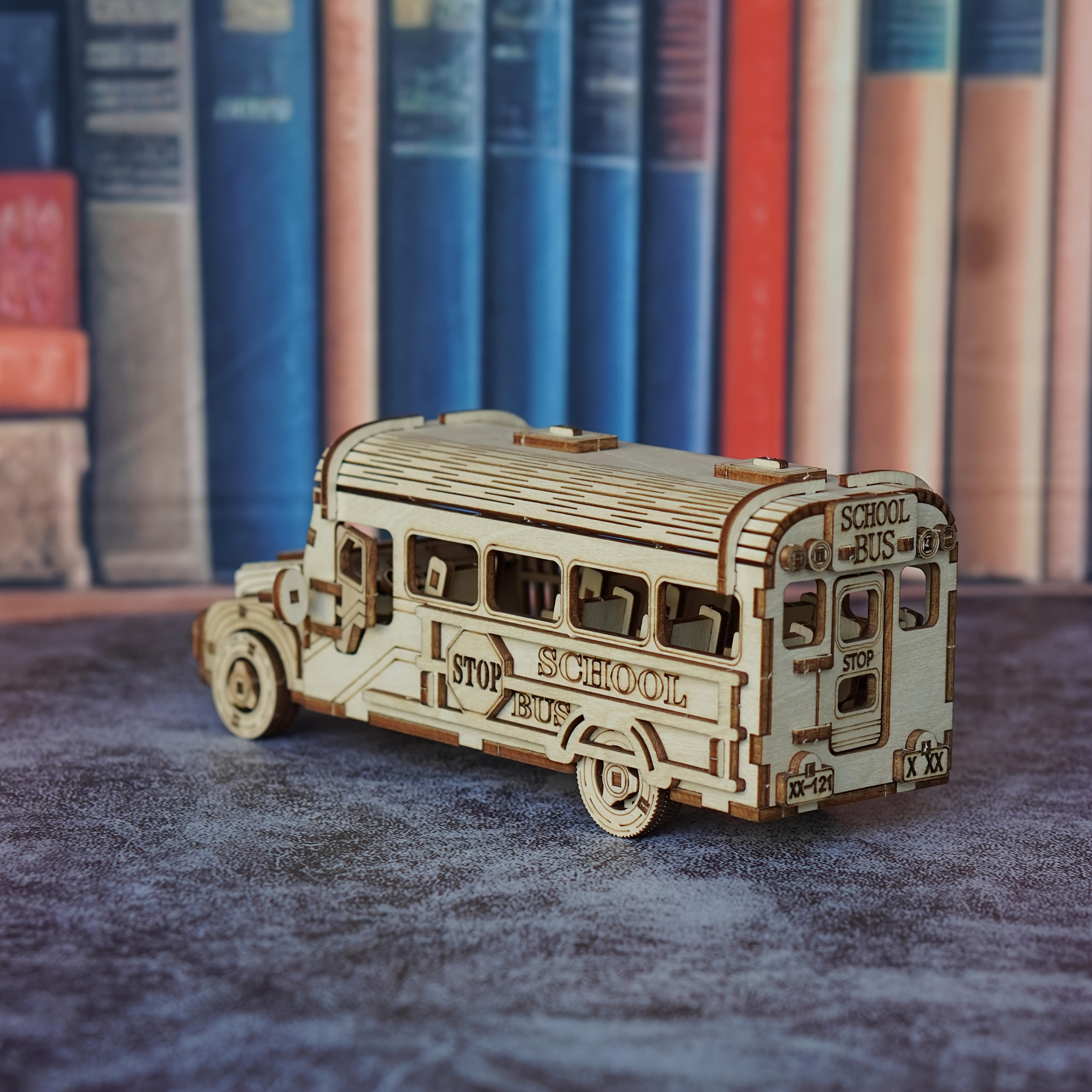 3D Wooden Puzzle School Bus Model American-Style Toy Bus with "SCHOOL BUS" Sign, Handmade DIY Car Model, Yellow Plywood, Ideal Gift for Birthdays, Halloween, Christmas, Thanksgiving, Festive Gift Item