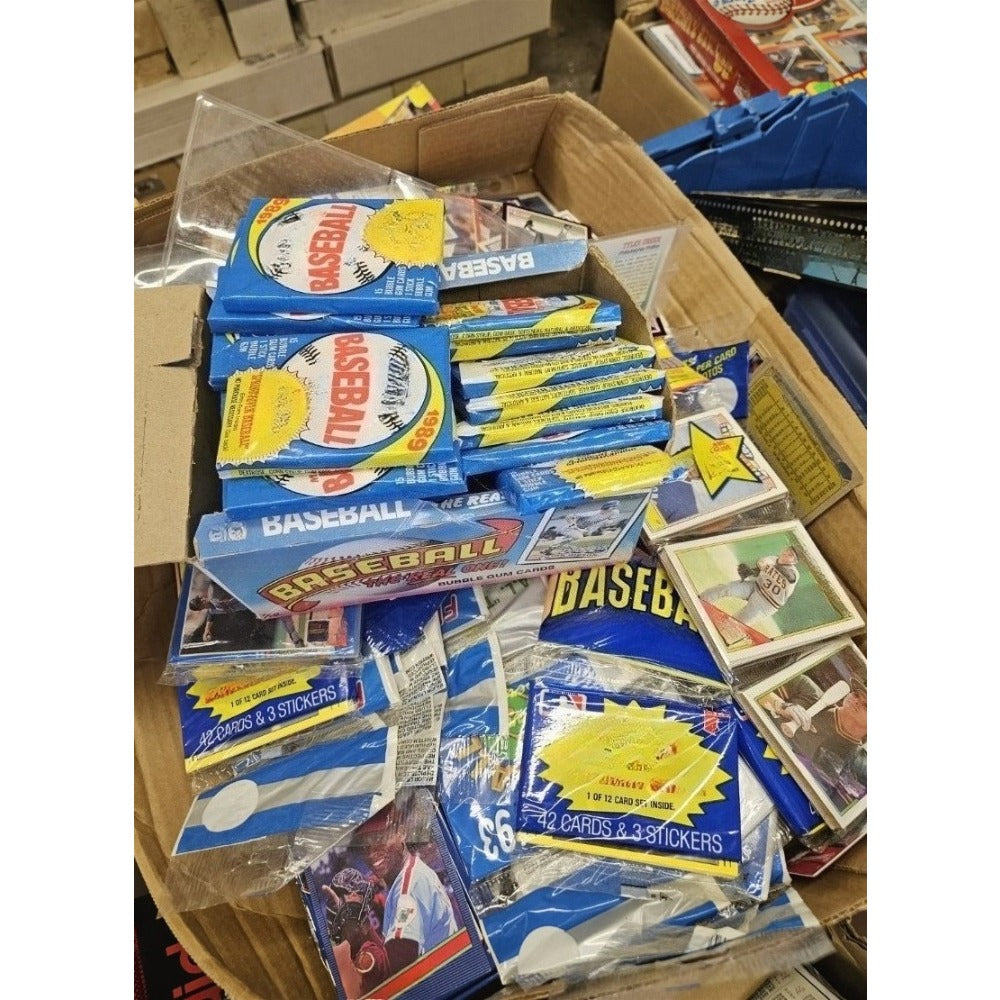 Set Of 50 Unopened Vintage Baseball Cards (50 Cards)