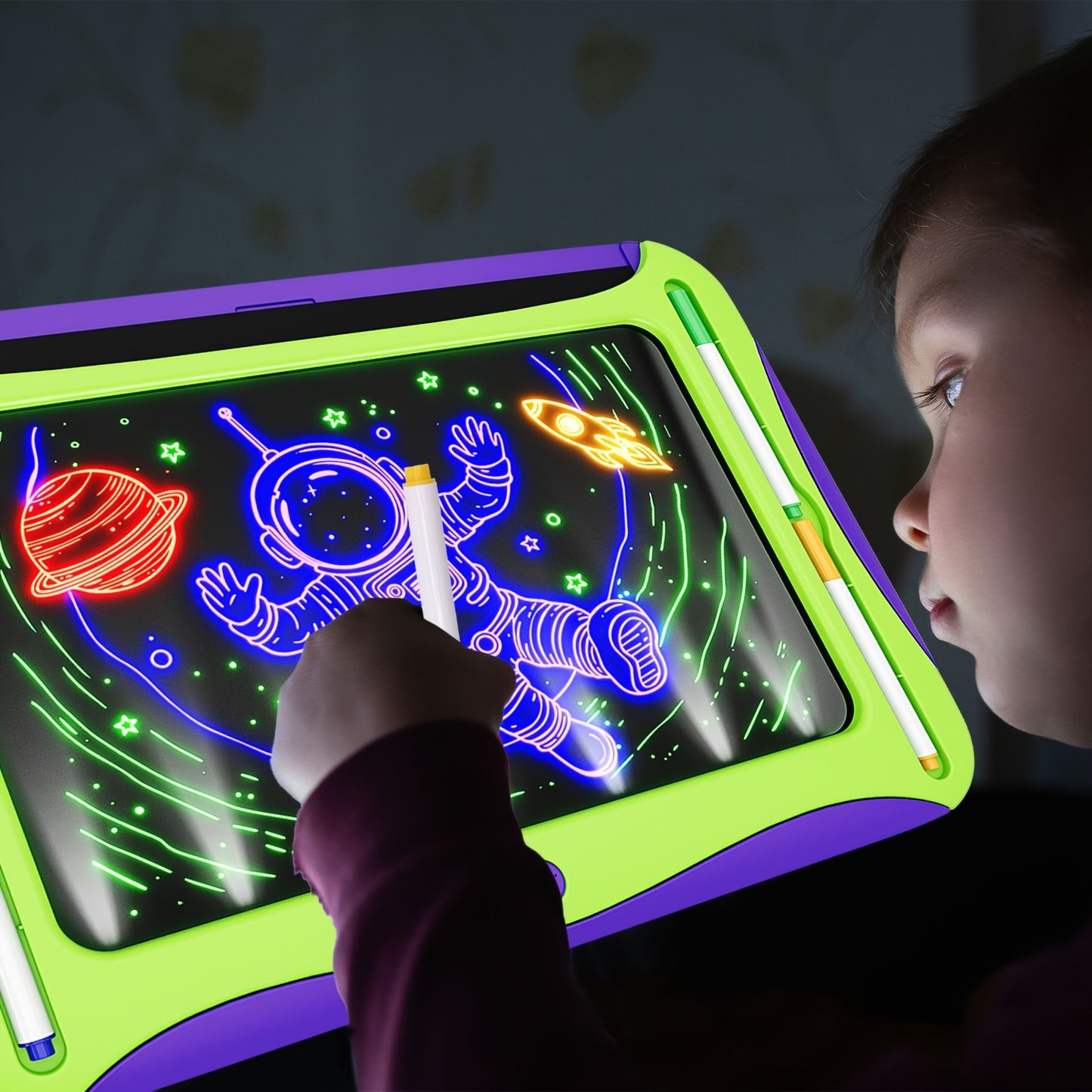 LED Light-Up Drawing Writing Doodle Board, Learning Travel Toy with 9 Double-Sided Cards, 6 Markers, Art Set, Suitable for Birthday Gifts And Christmas Gifts for Girls And Boys Aged 3-8.