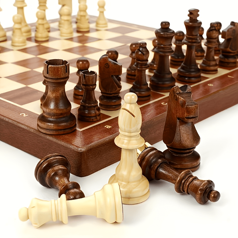 Professional Folding Chess Set - 33pcs Set (Including 16 Black Pieces, 16 White Pieces And 1 Chessboard) - Premium Gift Box, Travel-Friendly Portable Tabletop Game, an Essential Set for Chess Enthusiasts